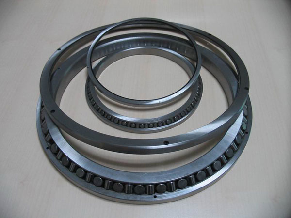 crossed-cylindrical-roller-bearing.jpg